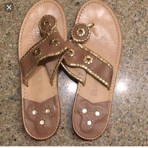 ISO oak/gold Jack Rogers’s size 9.5